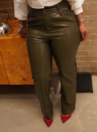 HIGH WAIST LEATHER ANKLE PANTS/OLIVE